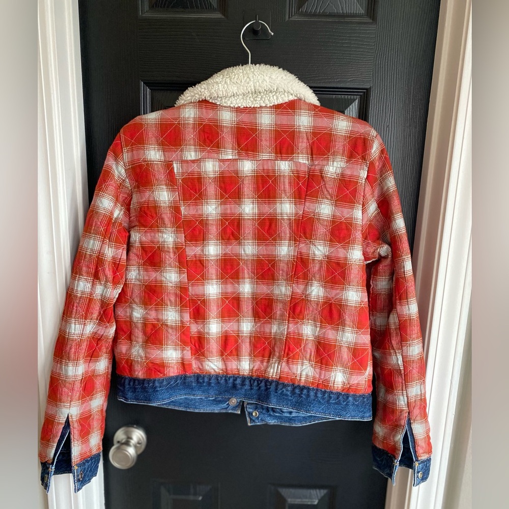 Levi's Women's Original Sherpa Reversible Trucker Jacket-Size M - Picture 11 of 15